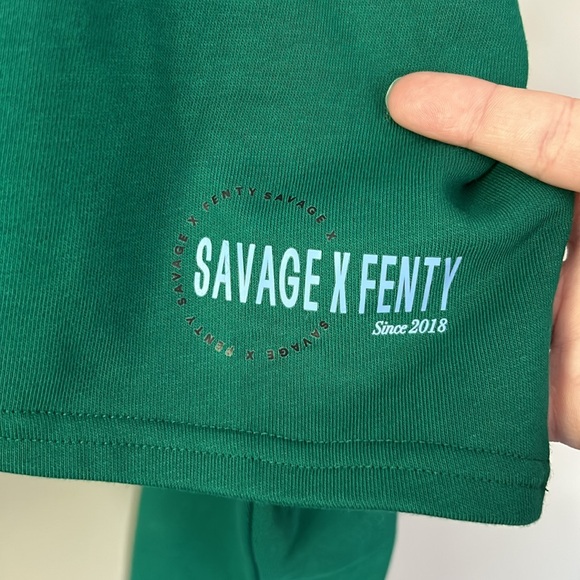NWT Savage x Fenty Xssential‎ Terry Cropped Hoodie in Emerald Green Sz L - Picture 2 of 8
